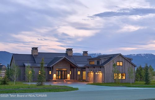 946 Whistling Court, Driggs, ID, 83422 | Card Image