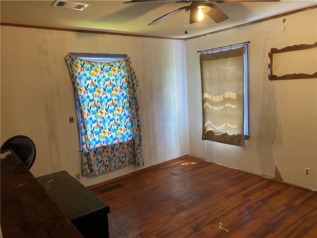 30964 S Highway 27, House other with 3 bedrooms, 2 bathrooms and null parking in Plainview AR | Image 6
