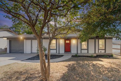 9707 Dallum Dr, Austin, TX, 78753-4309 | Card Image