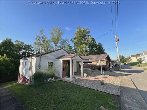 134 Circle Ave, Spencer, WV, 25276-1710 | Card Image