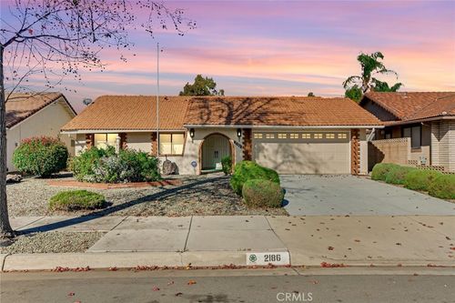 2186 Redwood, Hemet, CA, 92545 | Card Image