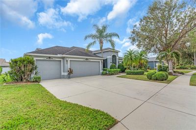 7105 46 Th Ave Circle E, House other with 3 bedrooms, 2 bathrooms and null parking in Bradenton FL | Image 2