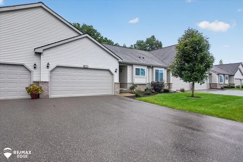 33009 Mitchell St, Grand Blanc, MI, 48439-7223 | Card Image