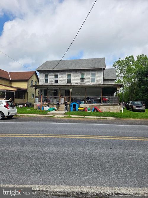 102 Main St, Klingerstown, PA, 17941-9601 | Card Image