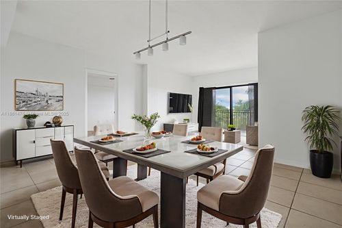 w505-9340 Fontainebleau Blvd, Miami, FL, 33172-6323 | Card Image