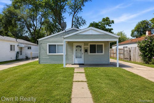 8082 Robert St, Taylor, MI, 48180-2306 | Card Image
