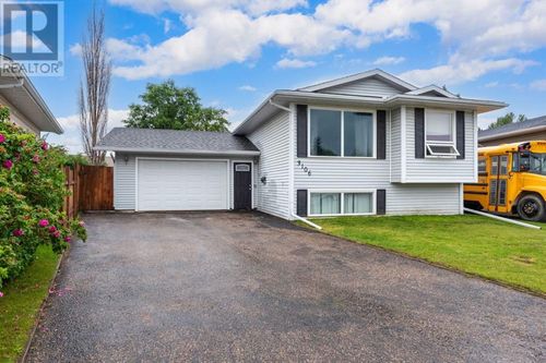 3106 46 Ave, Lloydminster, SK, S9V1Y1 | Card Image