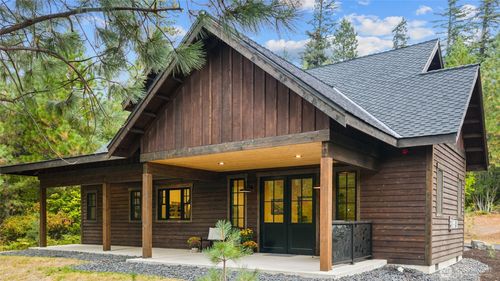 140 Big Rock Ln, Cle Elum, WA, 98922-9591 | Card Image