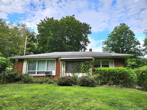 198 S Riverside Rd, Highland, NY, 12528-2523 | Card Image