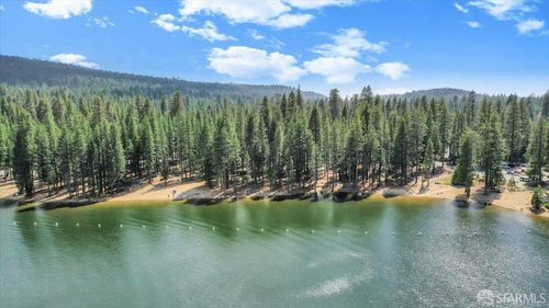 30830 Old Strawberry Rd, Pinecrest, CA, 95364 | Card Image