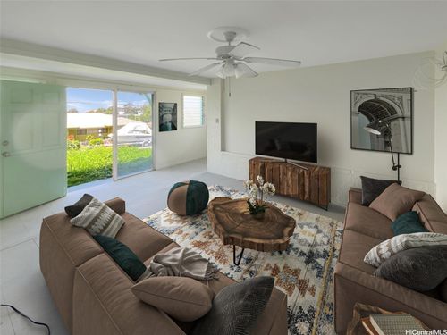 99-676 Halawa Dr, Aiea, HI, 96701-3151 | Card Image