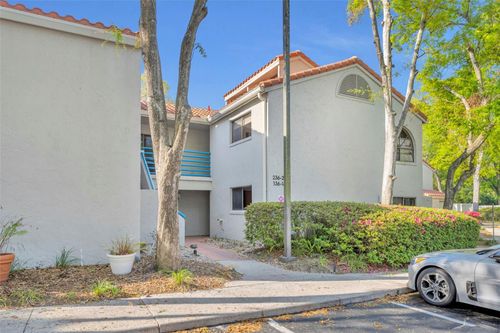239-1000 Winderley Pl, MAITLAND, FL, 32751-4118 | Card Image