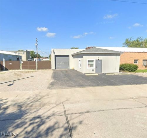 157 Kenwood St, Elyria, OH, 44035-4009 | Card Image