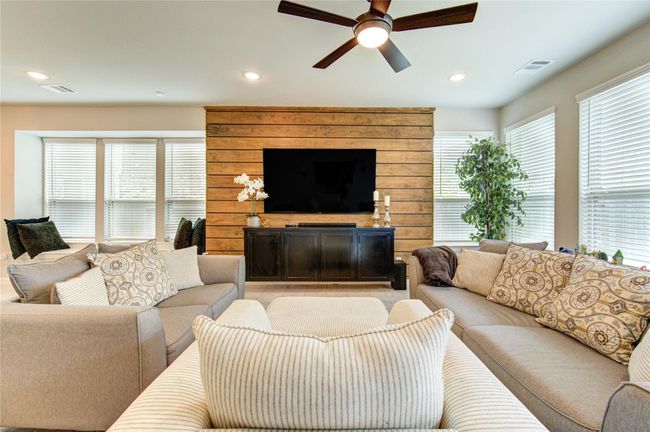 Accent wall added for an extra touch! | Image 9