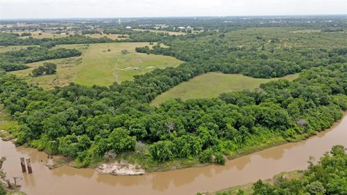 308 Pebble Loop Dr, Navasota, TX, 77868-3762 | Card Image