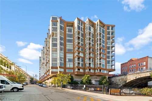 apt-906-2222 Detroit Ave, Cleveland, OH, 44113-2460 | Card Image