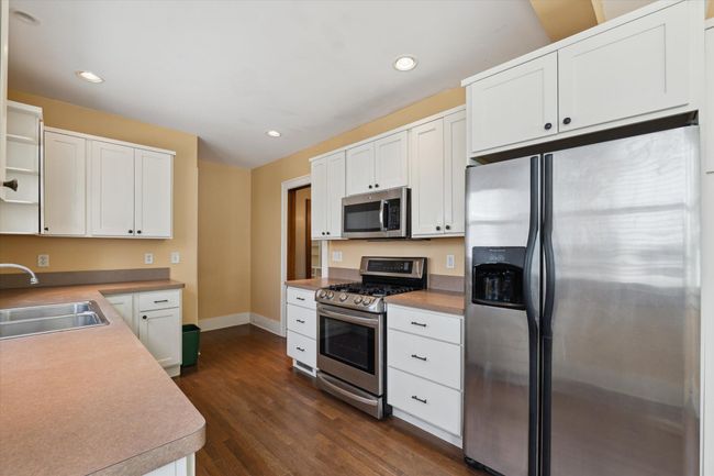 450 S 1 St St, House other with 3 bedrooms, 2 bathrooms and null parking in Ann Arbor MI | Image 16