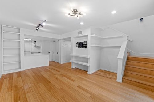 apt-231-1135 Barton Hills Dr, Austin, TX, 78704-1975 | Card Image