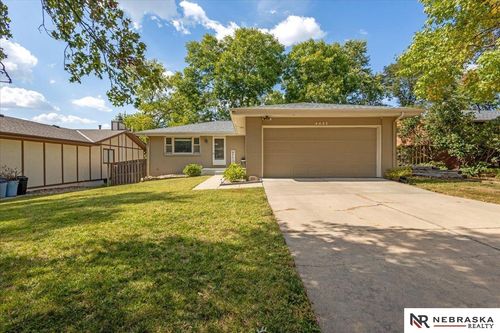 4441 S 58th St, Lincoln, NE, 68516-1405 | Card Image