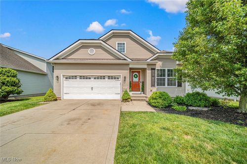15116 Woodsong Dr, Middlefield, OH, 44062-9049 | Card Image
