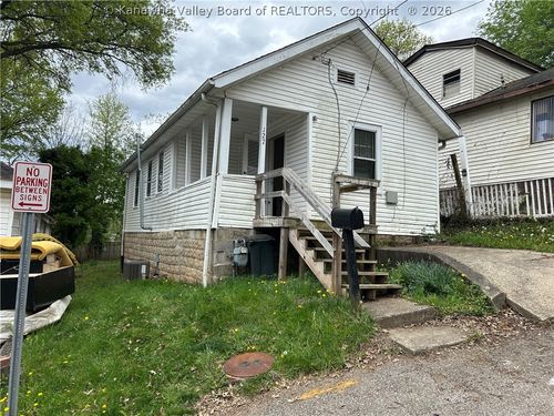 127 Marion St, Huntington, WV, 25705-1226 | Card Image