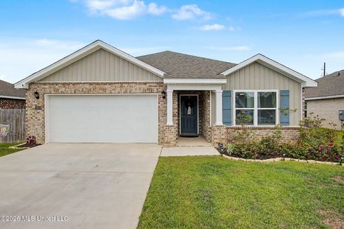 10119 Woodbury Dr, Gulfport, MS, 39503-1007 | Card Image