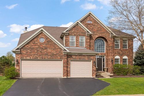 13500 Arborview Cir, Plainfield, IL, 60585-2916 | Card Image