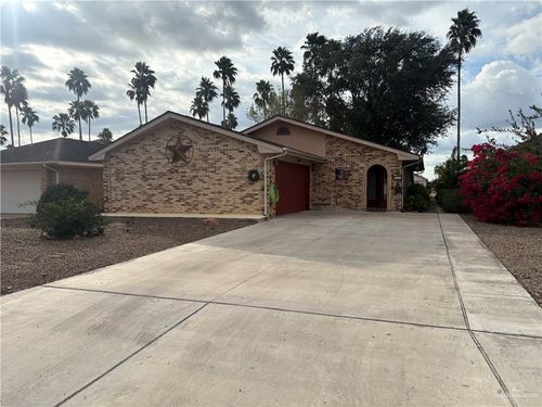 915 Citrus Dr, Alamo, TX, 78516-2578 | Card Image