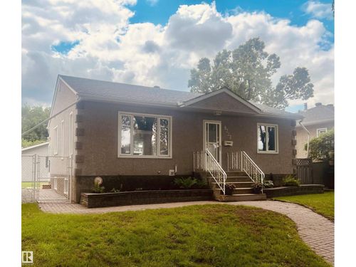 9723 65 Ave Nw, Edmonton, AB, T6E0K5 | Card Image