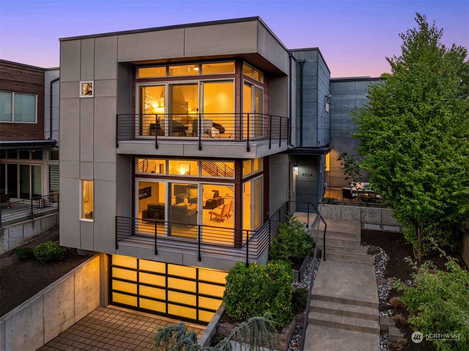 45th Ave, Seattle, WA 98105