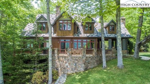 64 Hanging Rock Knoll Pl, Banner Elk, NC, 28604-6050 | Card Image