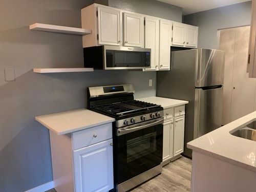 apt-234-4820 Park Commons Dr, Saint Louis Park, MN, 55416-2640 | Card Image