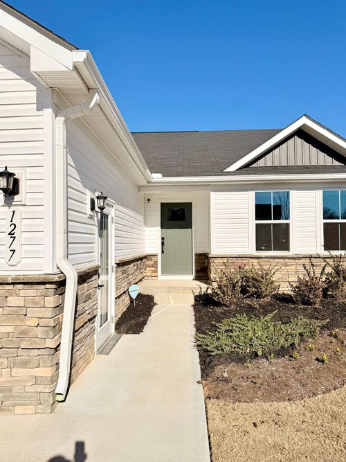 1277 Eutaw Springs Dr, Woodruff, SC, 29388-7505 | Card Image