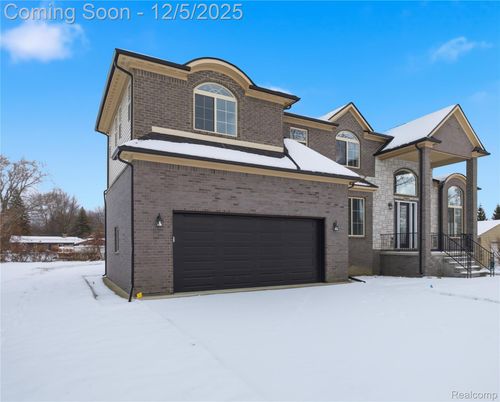 4619 Artley St, Canton, MI, 48188-2403 | Card Image