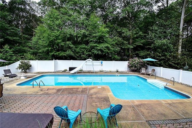 16 Hickory Ct, House other with 4 bedrooms, 3 bathrooms and null parking in Tolland CT | Image 5