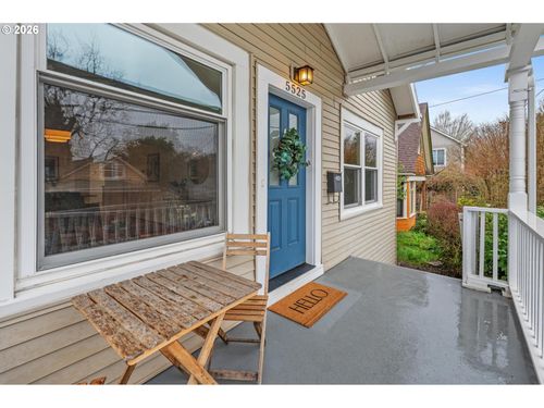 5525 Ne Everett St, Portland, OR, 97213-3135 | Card Image