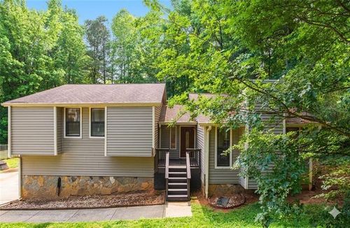 8616 Wood Springs Ct, Douglasville, GA, 30135-1686 | Card Image