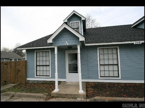 208 S Linden St, Cabot, AR, 72023-3539 | Card Image