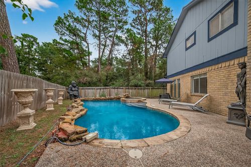 92 S Waxberry Rd, The Woodlands, TX, 77381-2849 | Card Image