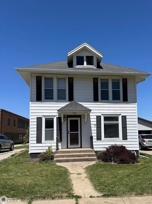 806 Baldwin St, Harlan, IA, 51537-1613 | Card Image