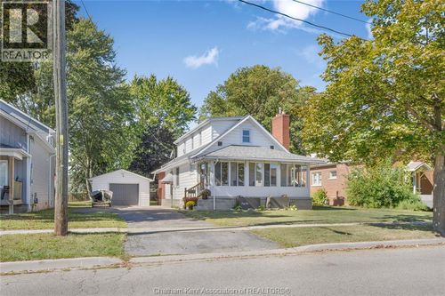 61 University Ave, Wallaceburg, ON, N8A3Z7 | Card Image