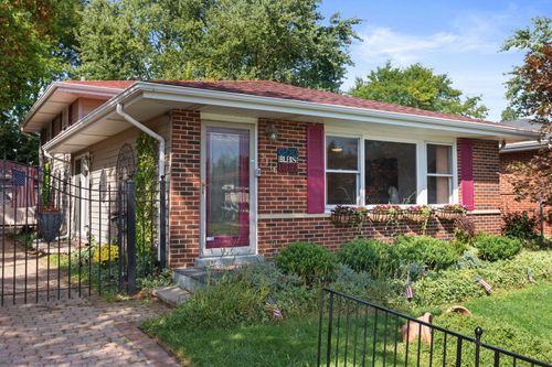 2176 N Westmoreland Dr, Palatine, IL, 60074-1221 | Card Image