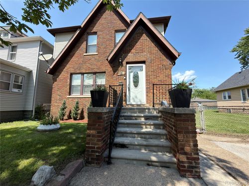 15 Forest St, River Rouge, MI, 48218-1510 | Card Image