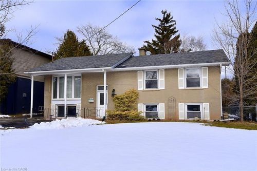 409 Tennyson Dr, Oakville, ON, L6L3Z2 | Card Image