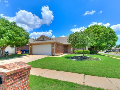 18100 Calle Way, Edmond, OK, 73012 | Card Image
