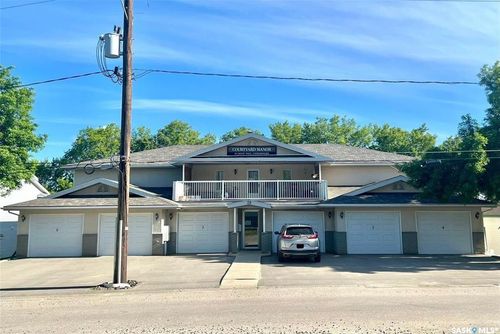 2-20 18th St W, Prince Albert, SK, S6V3Z7 | Card Image