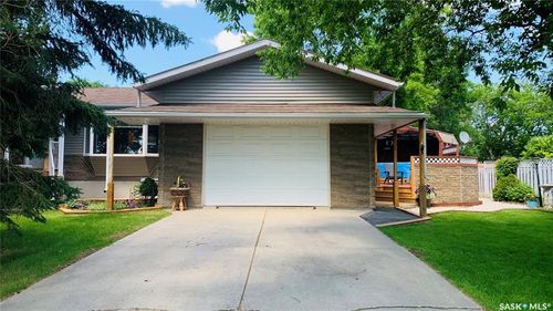 311 W 1 St, Alida, SK, S0C2H0 | Card Image