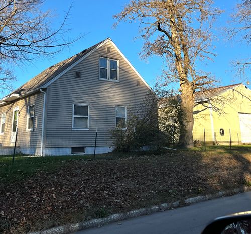 321 S 13th St, Niles, MI, 49120-3635 | Card Image