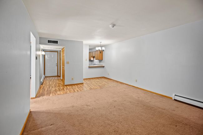 4050 W Rivers Edge Cir, Condo with 2 bedrooms, 1 bathrooms and null parking in Brown Deer WI | Image 12