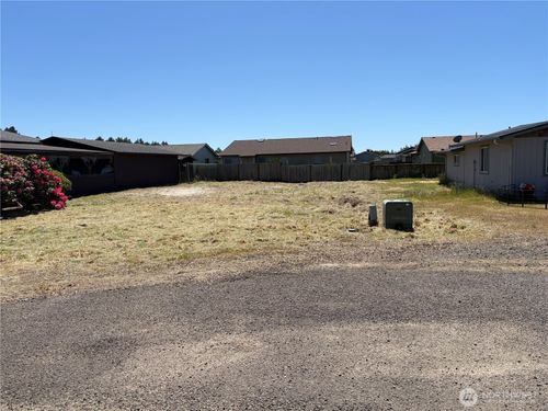 802 325th Place, Ocean Park, WA, 98640 | Card Image